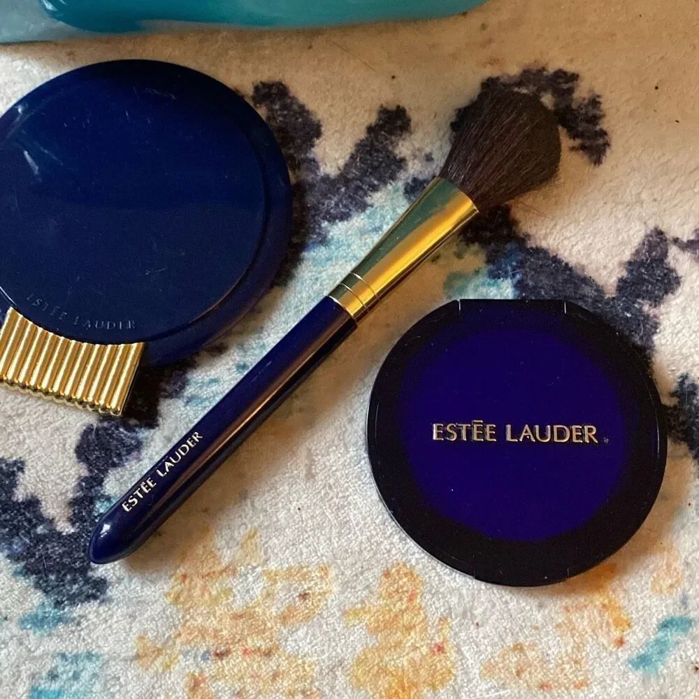 Estée Lauder make up bag train case with compact mirrors and blush brush